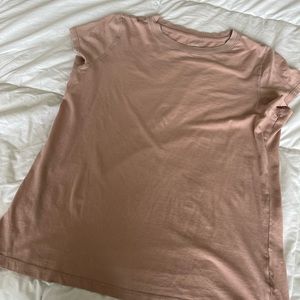 “Universal Thread” Blush Tee